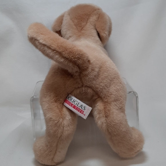 Yellow Labrador Puppy by Douglas - Picture 3 of 9